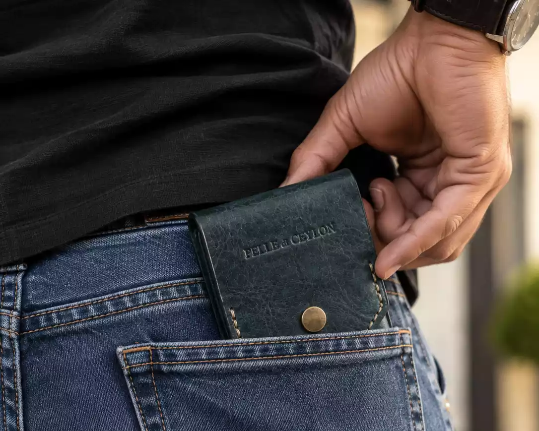 The Classic Fold – Aqua Italian Leather Wallet 1